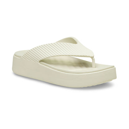 Getaway Groove Platform