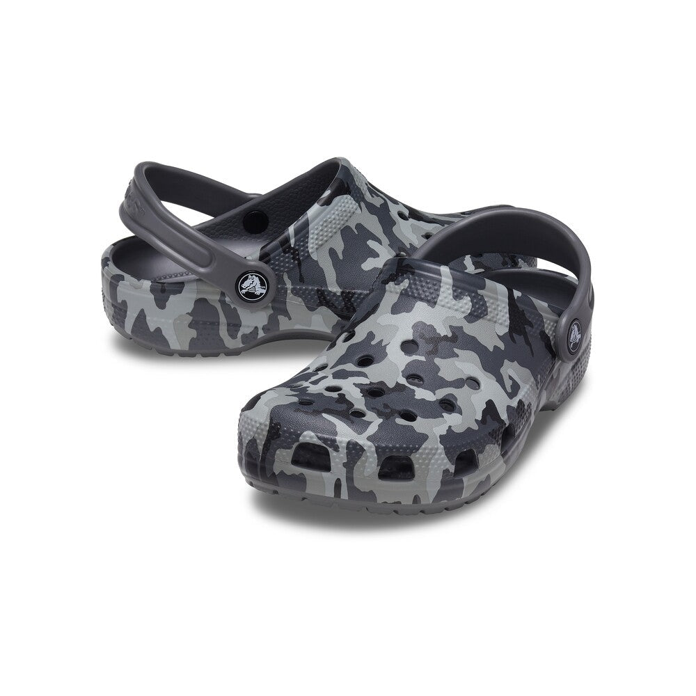 Junior camo online crocs